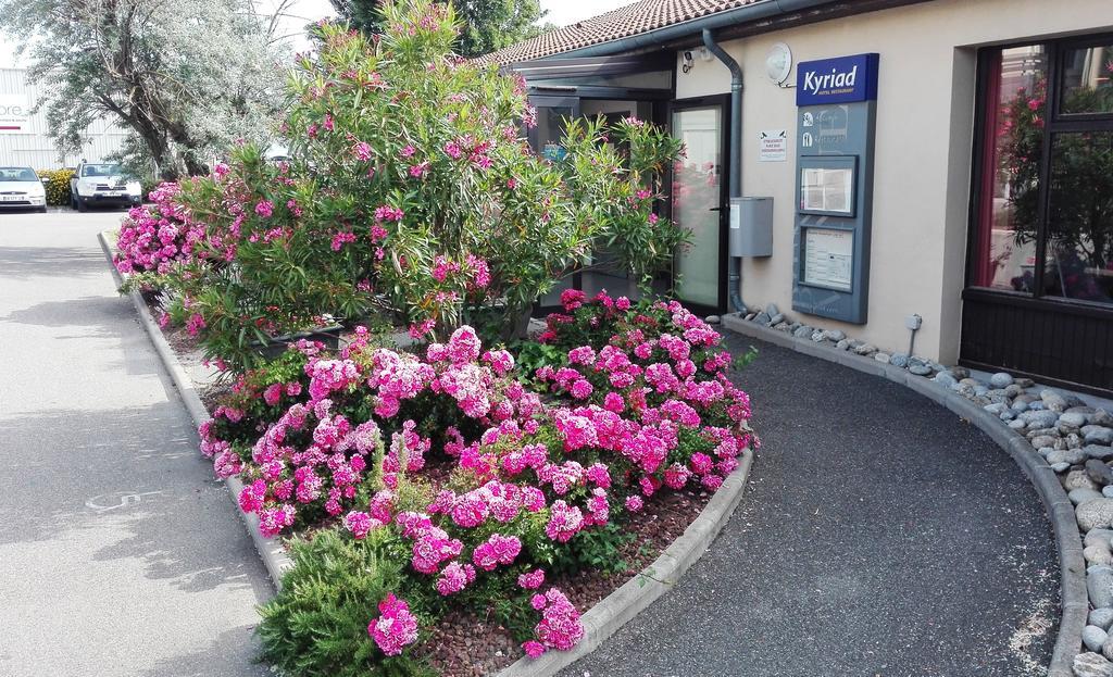 Kyriad Carcassonne - Aeroport Exterior photo